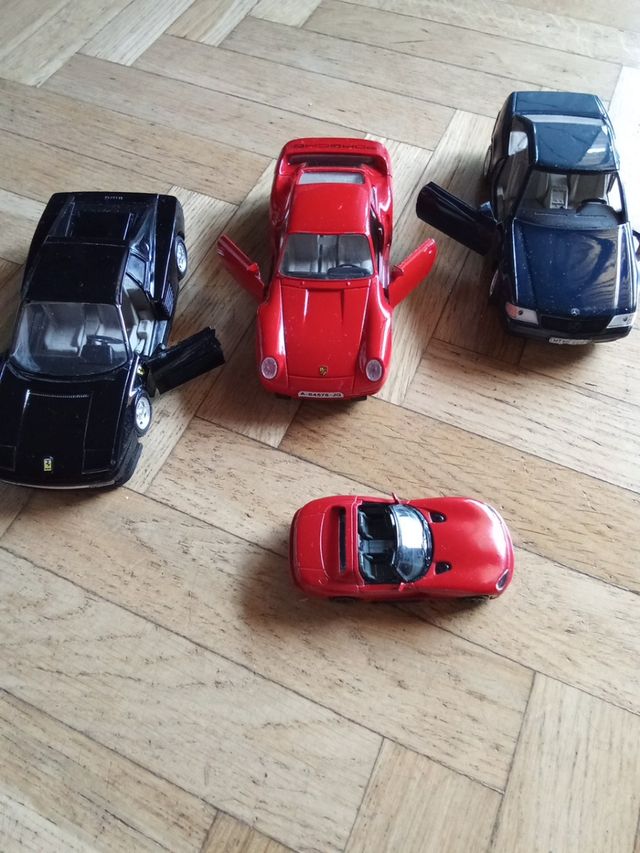 Coches metal escala  1/24