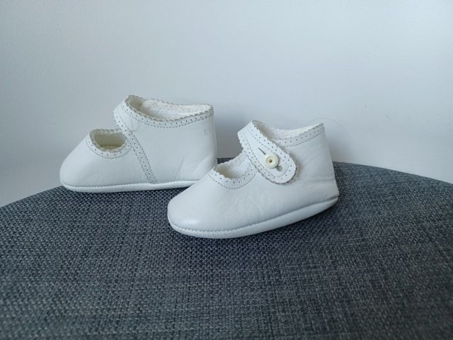 Zapatos bebé talla 17