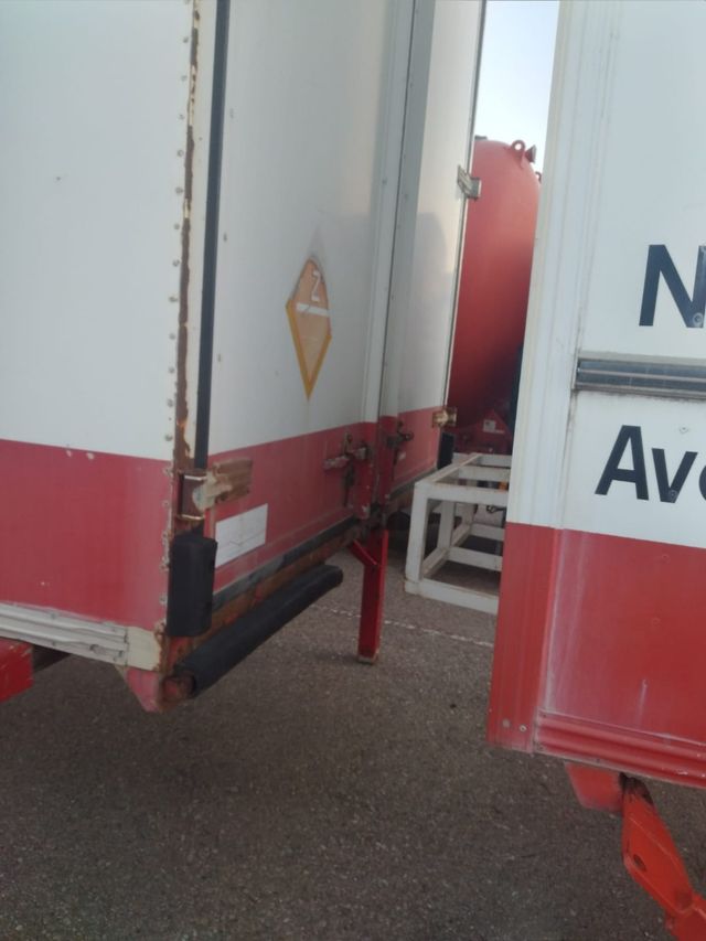 CAJA AUTOSOPORTADA SEMINUEVA