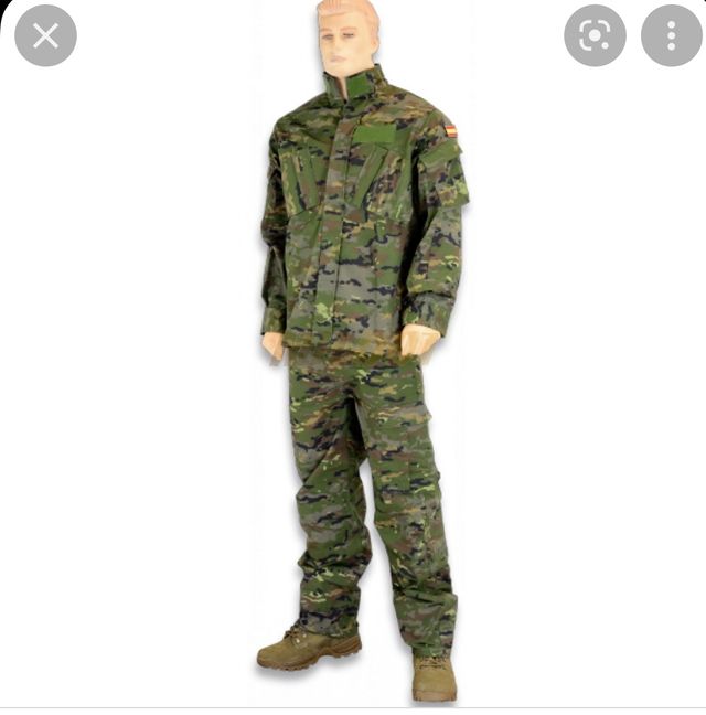 traje tormenta pixelado