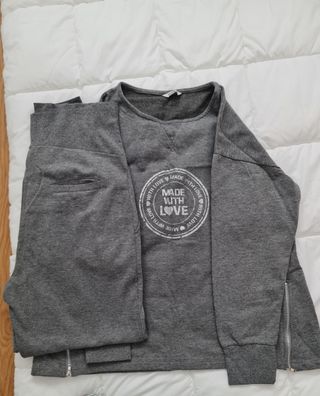Chandal premamá de segunda mano por 8 EUR en Zaragoza en WALLAPOP