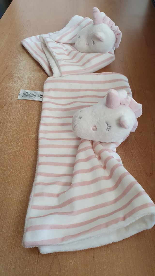 Mantitas rosas bebé