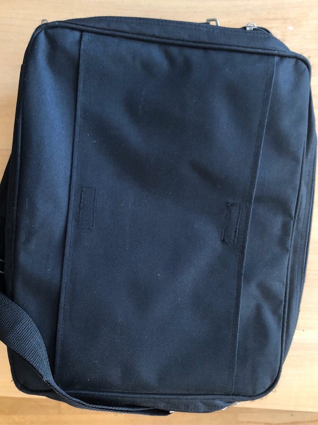 Bolsa portadocumentos y portatil de Efa