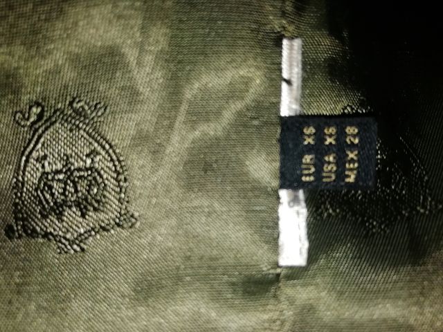 Cazadora mujer Massimo Dutti.