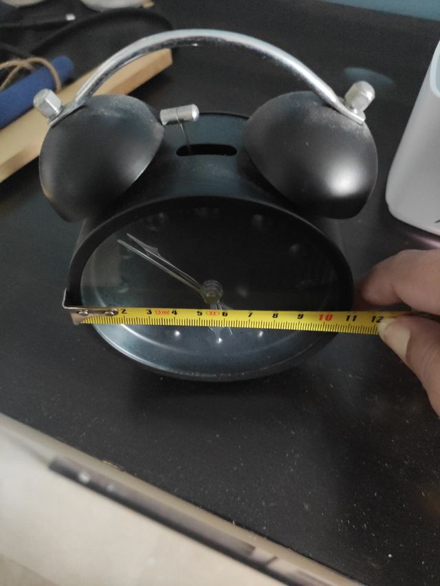 Reloj despertador sin uso