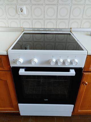 Cocina Vitrocerámica - Beko FSS67000GW, 60 cm, 4 fuegos, Blanco |  Electrónica Vicente