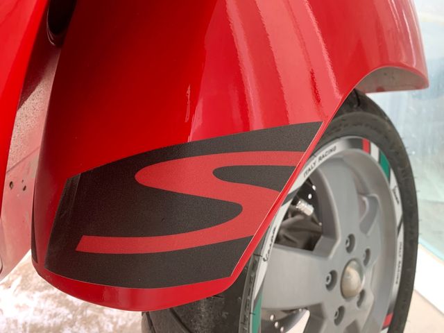 Kit super adesivi Vespa Gts