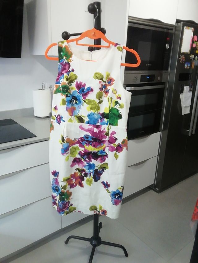 vestido Adolfo Domingez