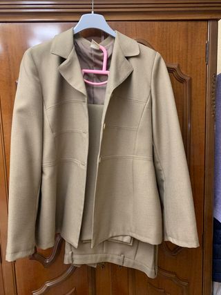 Traje cuadros mujer de segunda mano por 12 EUR en Murcia en WALLAPOP