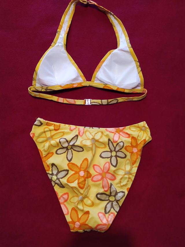 Costume bikini fiorato per donna