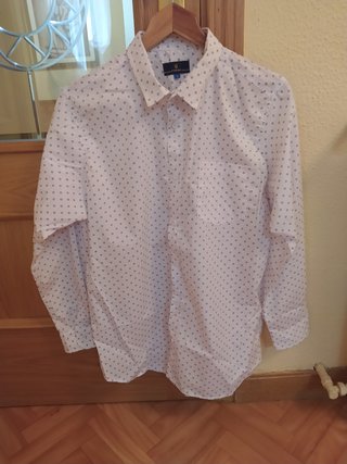 Vendo Camisas de Hombre marca Forum de segunda mano por 1 EUR en Valladolid  en WALLAPOP
