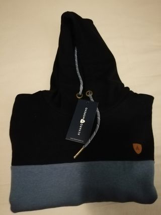 SUDADERA HOMBRE ÁLVARO MORENO de segunda mano por 12 EUR en Sevilla en  WALLAPOP