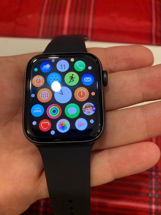 Apple Watch Series 5 44mm LTE de segunda mano por 199 EUR en O Conde en  WALLAPOP