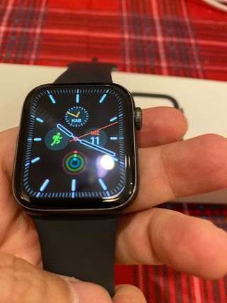 Apple Watch Series 4 lte de segunda mano por 169 EUR en O Conde en WALLAPOP