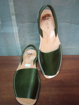 Sandalias hombre talla 45 de segunda mano por 10 EUR en Valencia en WALLAPOP