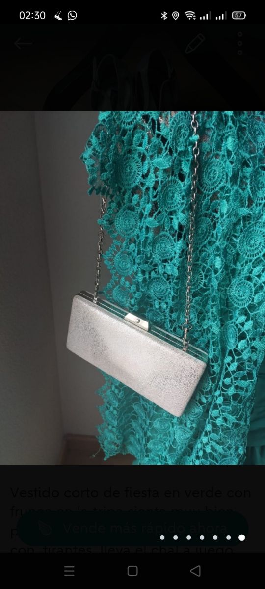 Zapatos y bolso color plata