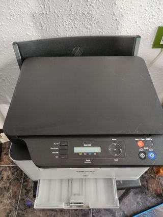 Impresora Samsung CLX-3305 de segunda mano por 50 EUR en Sagunto en WALLAPOP