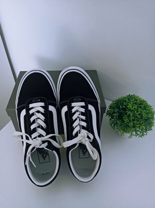 Zapatillas Vans plataforma. talla 38 de segunda mano por 45 EUR en Pedro  Muñoz en WALLAPOP