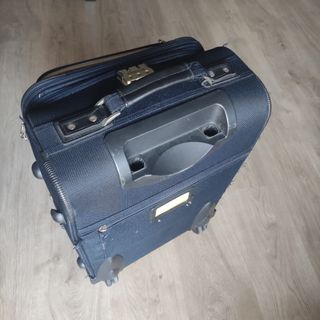 Maleta Pequeña Vueling de segunda mano por 14 EUR en Barcelona en WALLAPOP