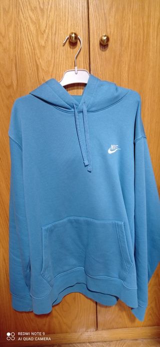 Sudadera Nike azul de segunda mano en WALLAPOP