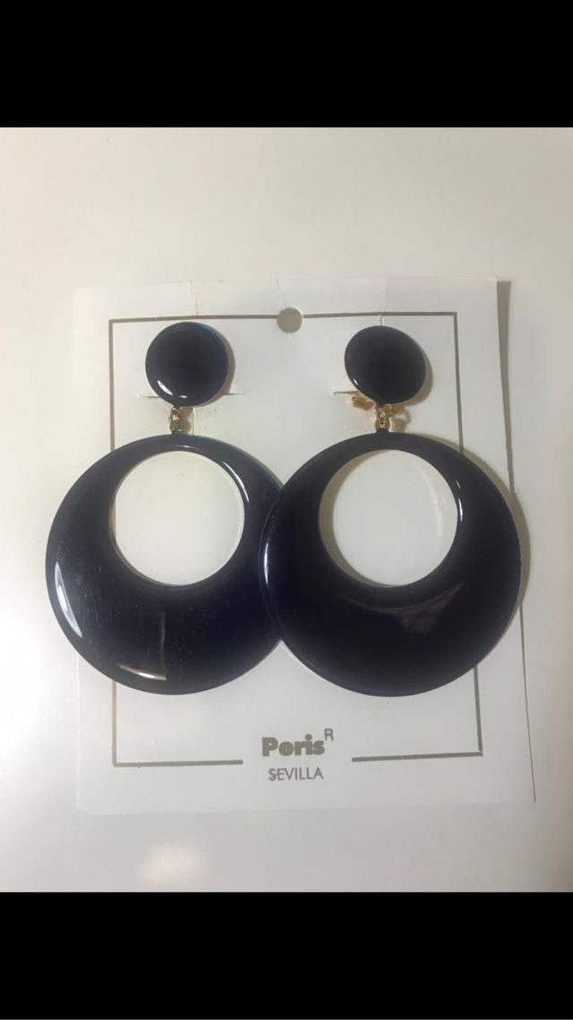 Pendientes y broches Azul marino.