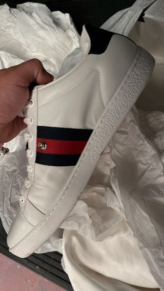 Gucci pone a la venta tenis virtuales en menos de 250 pesos
