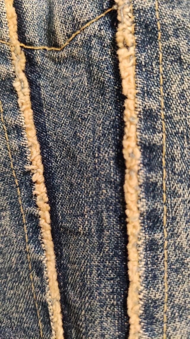 PRECIOSA CAZADORA TEJANA. TALLA M