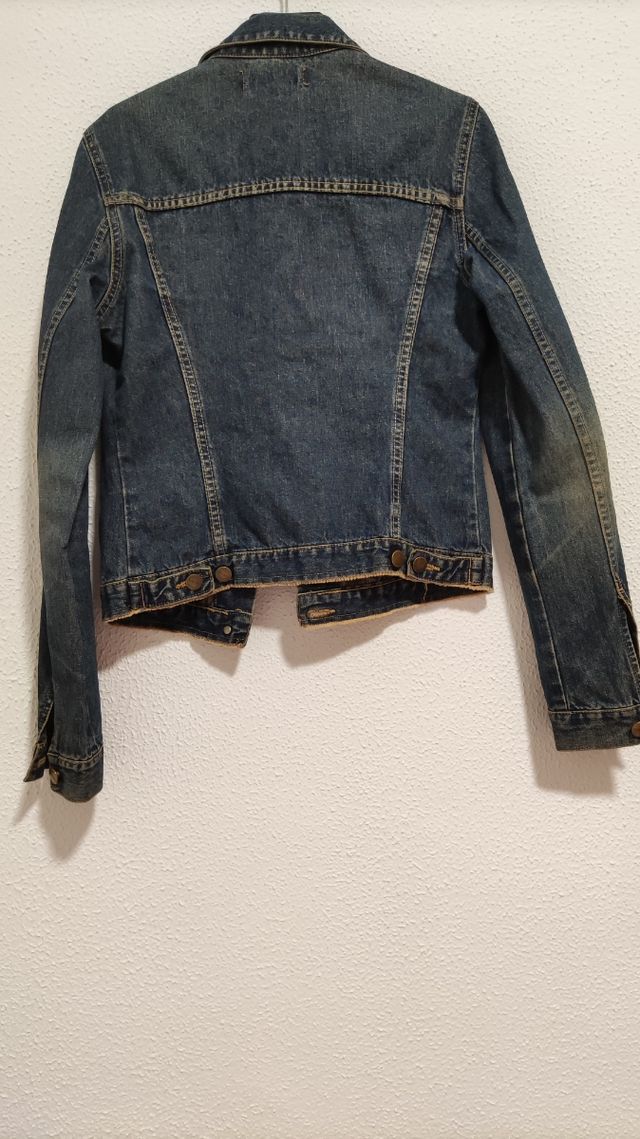 PRECIOSA CAZADORA TEJANA. TALLA M