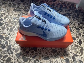 Nike Air Zoom Pegasus 38 Talla 40.5 NUEVAS de segunda mano por 85 EUR en  León en WALLAPOP