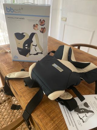 Mochila portabebés de segunda mano por 20 EUR en Galapagar en WALLAPOP