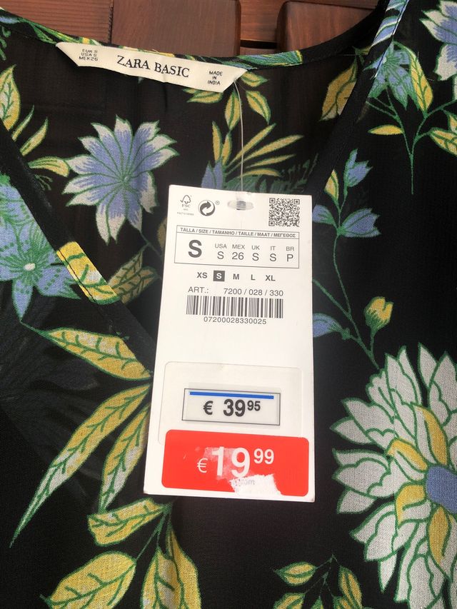 Vestido gasa Zara con etiqueta