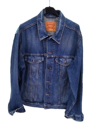 Chaqueta vaquera Levis strauss XL de segunda mano por 25 EUR en Puerto de  la Cruz en WALLAPOP