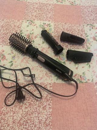 BaByliss AS200E Cepillo de Aire Rotatorio de segunda mano por 45 EUR en  Barcelona en WALLAPOP