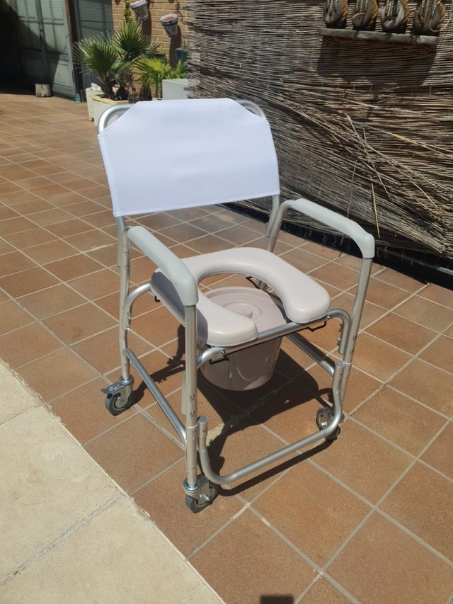 SILLA DE DUCHA Y WC
