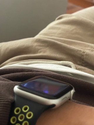 Apple Watch 4 44mm Nike de segunda mano por 225 EUR en Santander en WALLAPOP