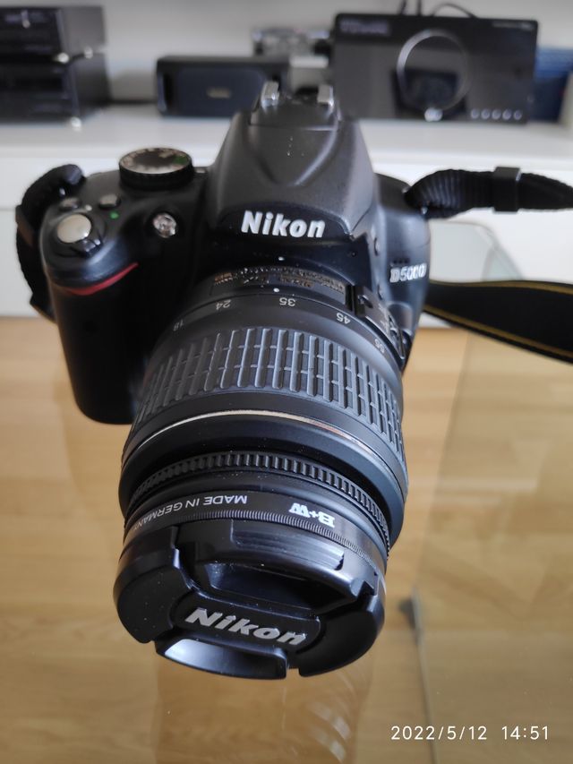 Reflex digital Nikon D5000 como a estrenar