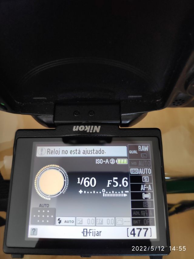 Reflex digital Nikon D5000 como a estrenar