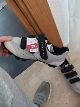 Zapatillas mtb nuevas sin estrenar de segunda mano por 35 EUR en Elche en  WALLAPOP