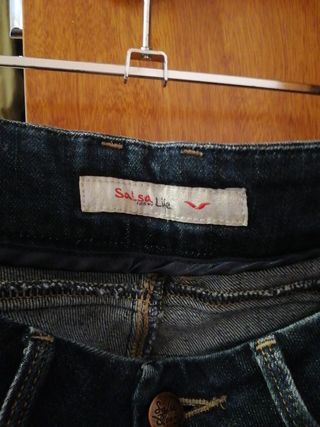 Pantalones tejanos Salsa push up de segunda mano por 40 EUR en Terrassa en  WALLAPOP