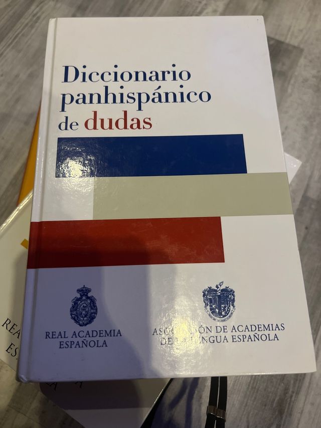 Diccionario panhispánico de dudas