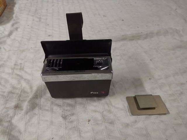 cenicero coche clásico