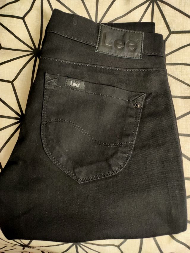 Pantalón vaquero negro Lee sin estrenar