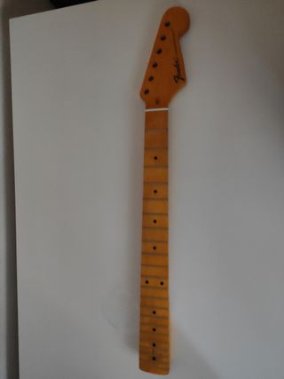 Mástil Stratocaster+Clavijas Fender Reservado Jose de segunda mano por 75  EUR en Sevilla en WALLAPOP