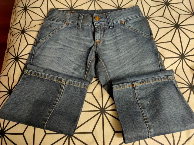 Vaqueros chica sin estrenar Levi's