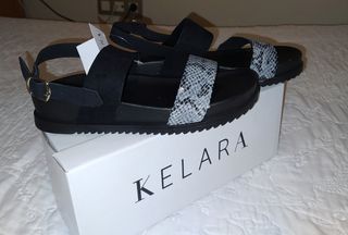 Sandalias kelara de segunda mano por 16 EUR en Granada en WALLAPOP