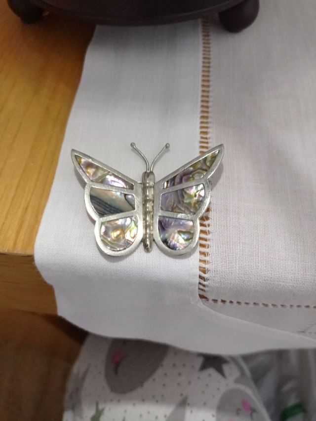 BROCHE PLATA y NÁCAR