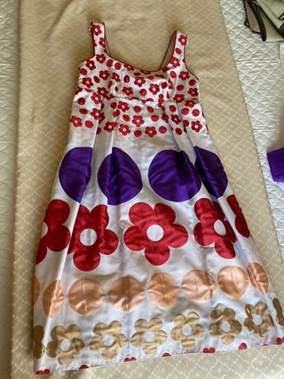 Vestido Matilde Cano de segunda mano por 45 EUR en Badajoz en WALLAPOP