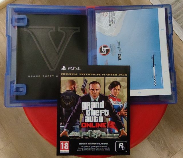 Grand Theft Auto V PREMIUM EDITION PS4