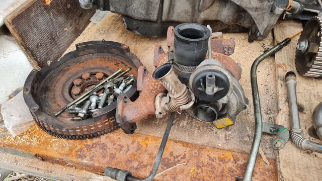 despiece de motor 1.5 dci k9k Renault scenic 2005