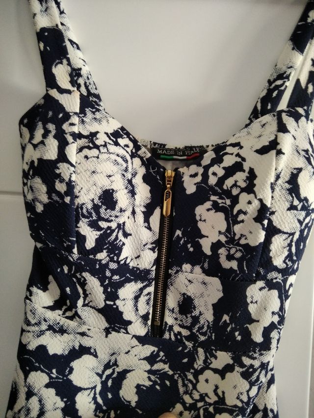 Vestido tirantes estampado juvenil